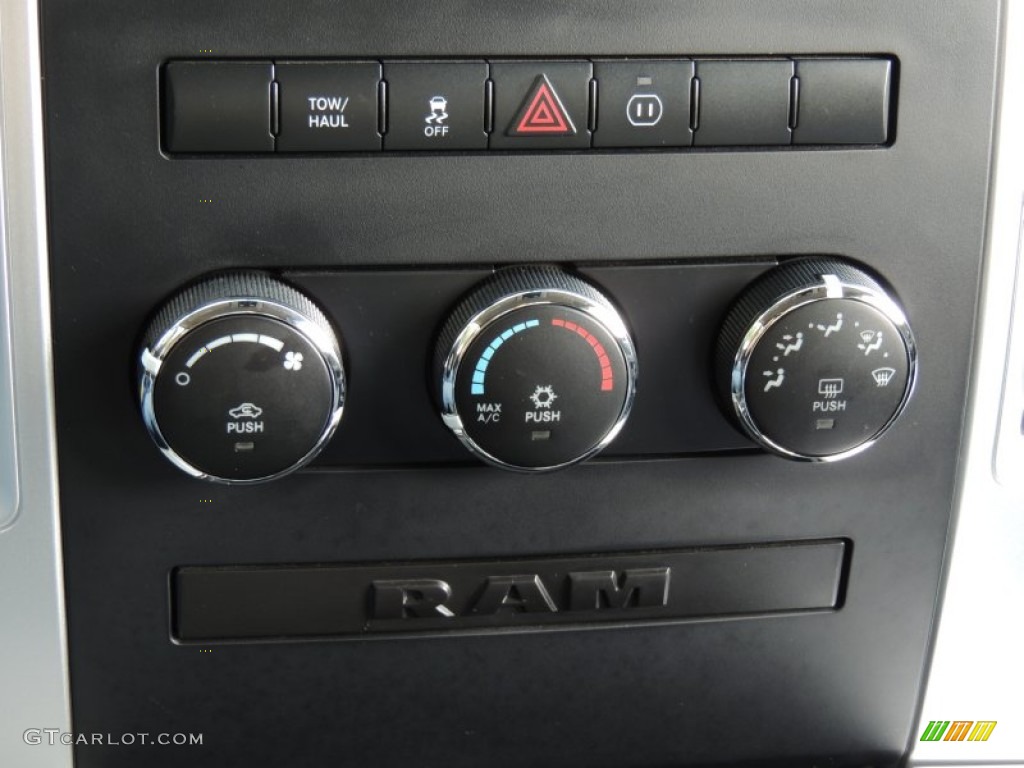 2012 Ram 1500 SLT Quad Cab 4x4 - Sagebrush Pearl / Dark Slate Gray/Medium Graystone photo #17