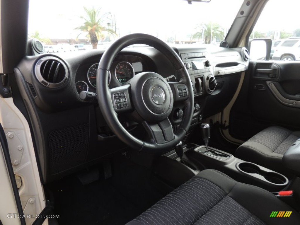 2011 Wrangler Sport 4x4 - Sahara Tan / Black photo #11