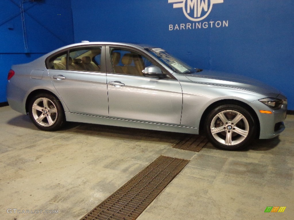 2013 3 Series 328i xDrive Sedan - Liquid Blue Metallic / Venetian Beige photo #4