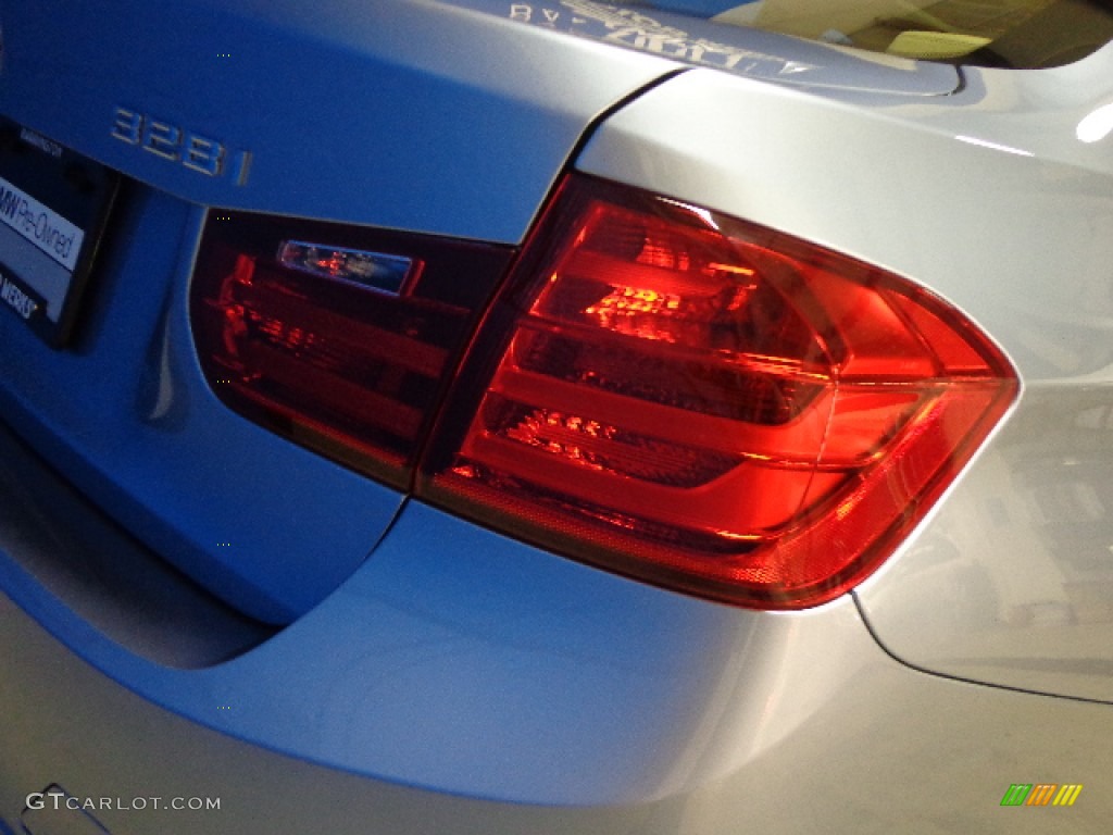 2013 3 Series 328i xDrive Sedan - Liquid Blue Metallic / Venetian Beige photo #5