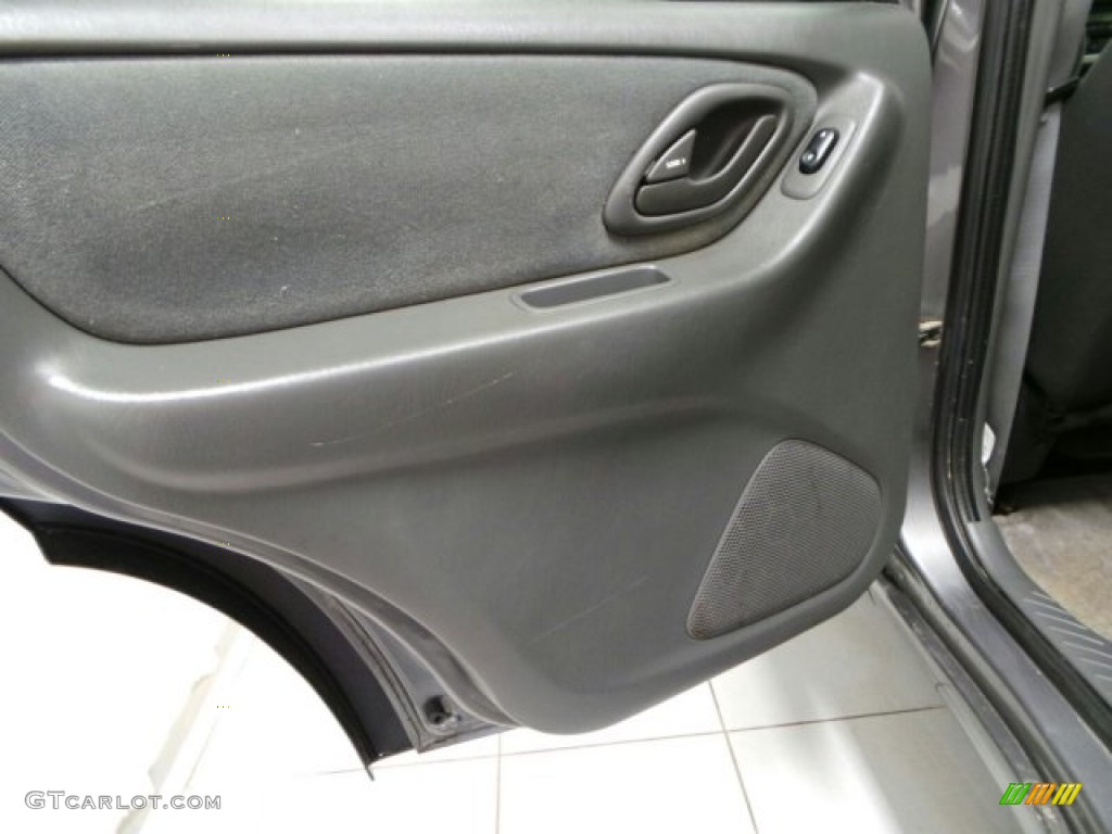 2003 Mazda Tribute LX-V6 4WD Dark Flint Gray Door Panel Photo #89634045