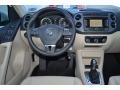 Candy White - Tiguan SE Photo No. 15