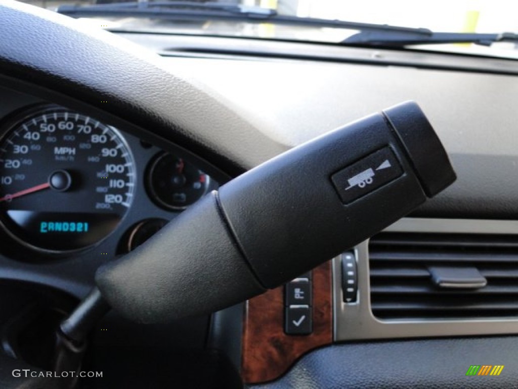 2007 Tahoe LTZ - Gold Mist Metallic / Light Cashmere/Ebony photo #41