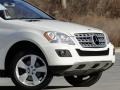 Arctic White - ML 350 4Matic Photo No. 45