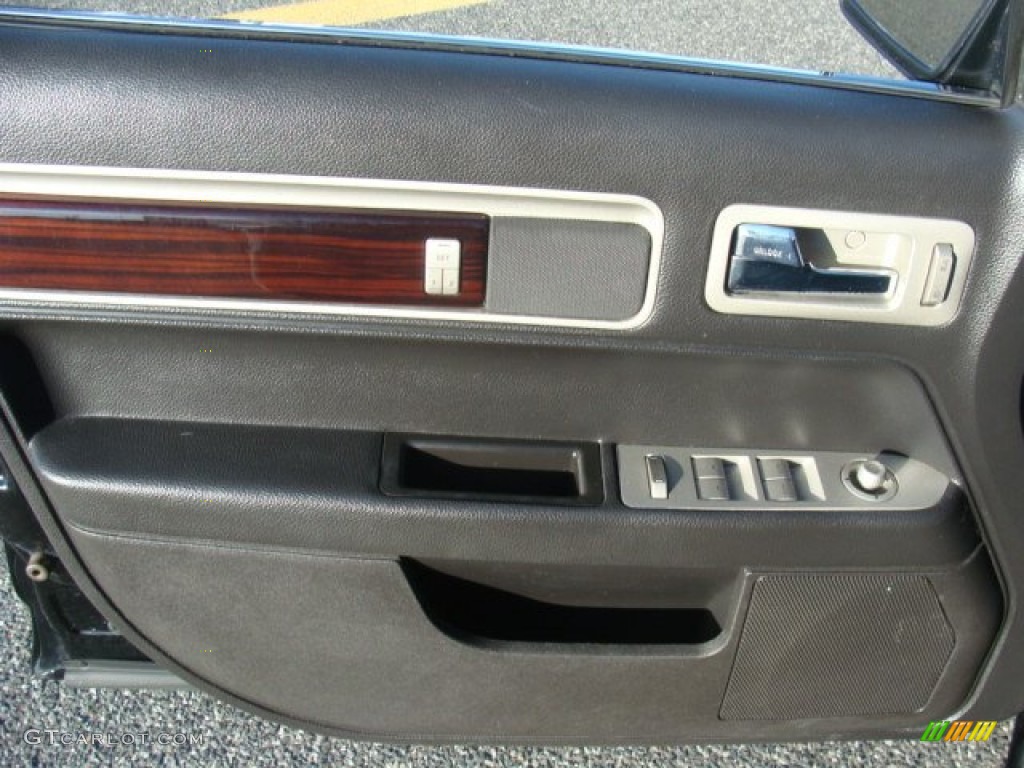 2006 Zephyr  - Black Clearcoat / Dark Charcoal photo #12