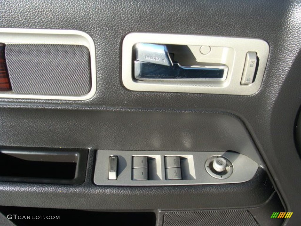 2006 Zephyr  - Black Clearcoat / Dark Charcoal photo #13