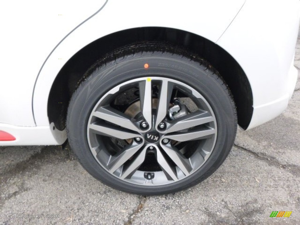 2014 Kia Soul Red Zone Special Edition Wheel Photo #89642913