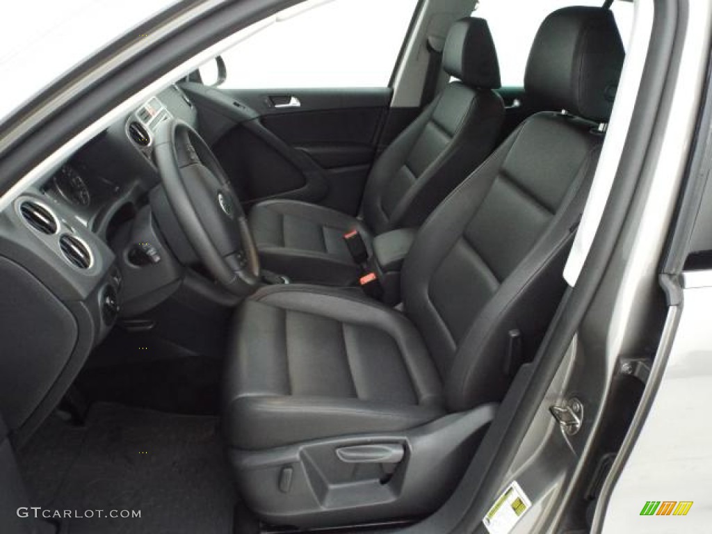 2010 Tiguan S 4Motion - Alpine Grey Metallic / Charcoal photo #25