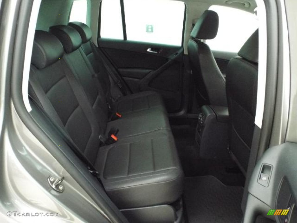 2010 Tiguan S 4Motion - Alpine Grey Metallic / Charcoal photo #38