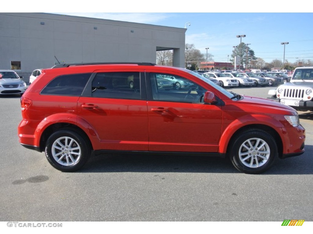 2013 Journey SXT - Bright Red / Black/Light Frost Beige photo #6