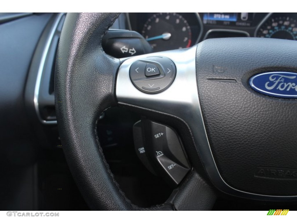 2012 Focus Titanium 5-Door - White Platinum Tricoat Metallic / Charcoal Black Leather photo #23