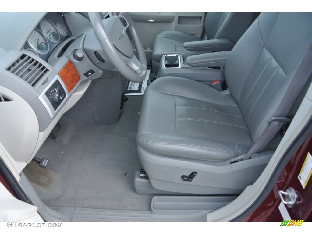 2008 Town & Country Touring - Deep Crimson Crystal Pearlcoat / Medium Slate Gray/Light Shale photo #9