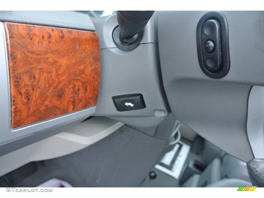 2008 Town & Country Touring - Deep Crimson Crystal Pearlcoat / Medium Slate Gray/Light Shale photo #13