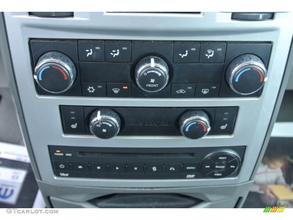 2008 Town & Country Touring - Deep Crimson Crystal Pearlcoat / Medium Slate Gray/Light Shale photo #14