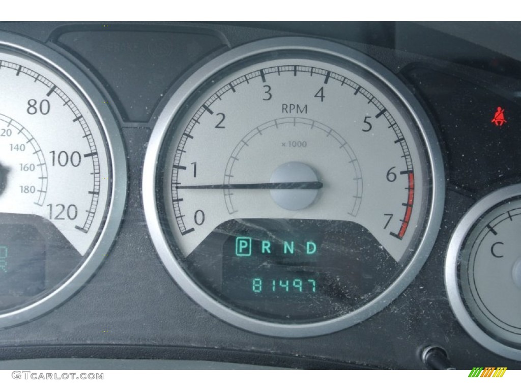 2008 Town & Country Touring - Deep Crimson Crystal Pearlcoat / Medium Slate Gray/Light Shale photo #17