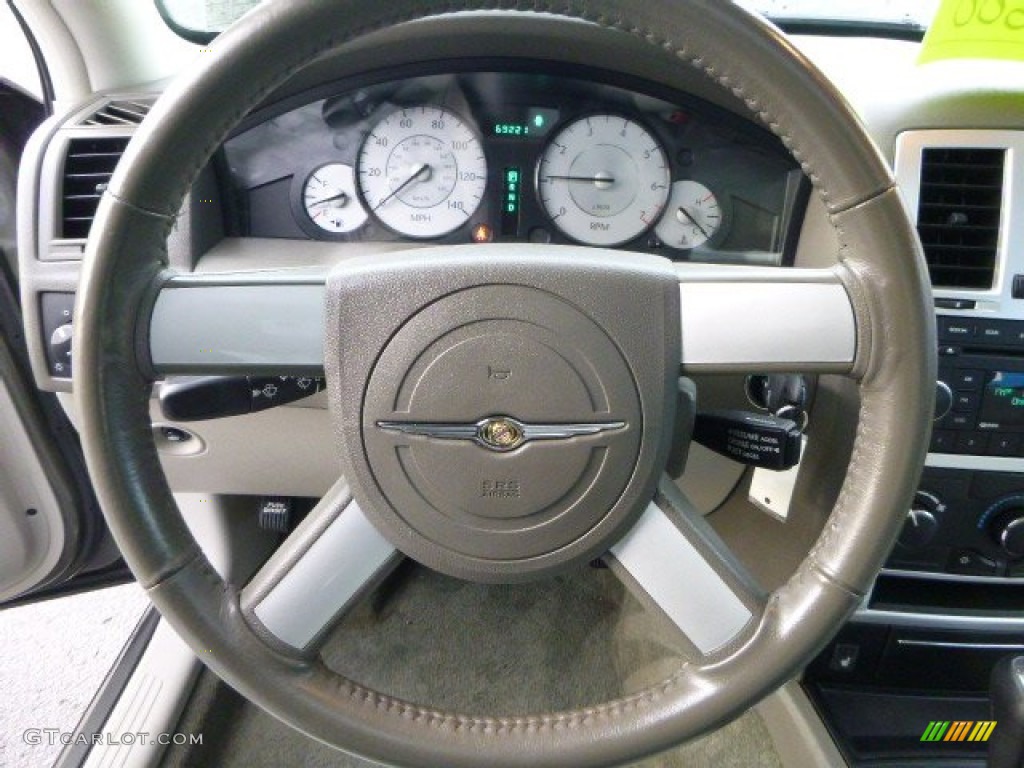 2008 Chrysler 300 Touring AWD Steering Wheel Photos