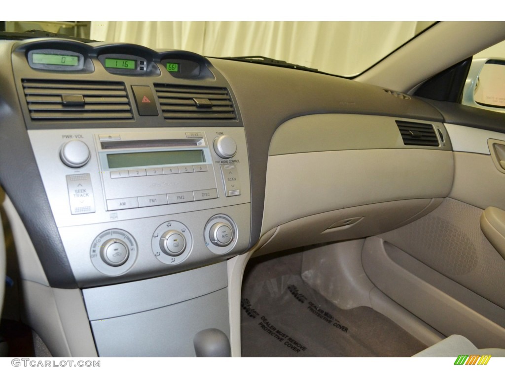 2006 Solara SE Coupe - Arctic Frost Pearl / Ivory photo #24