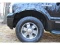 2005 Ford Excursion XLT 4x4 Wheel and Tire Photo