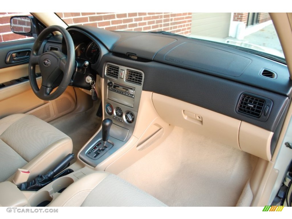 2005 Subaru Forester 2.5 X Beige Dashboard Photo #89649714