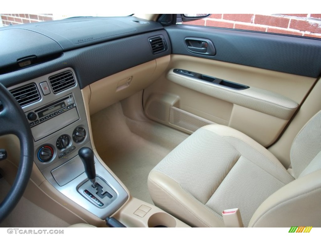 2005 Subaru Forester 2.5 X Front Seat Photo #89650293