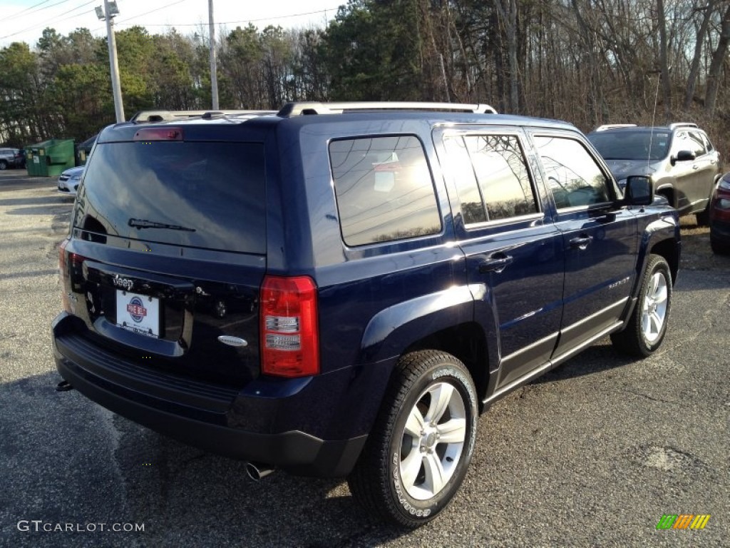 2014 Patriot Latitude 4x4 - True Blue Pearl / Dark Slate Gray photo #3