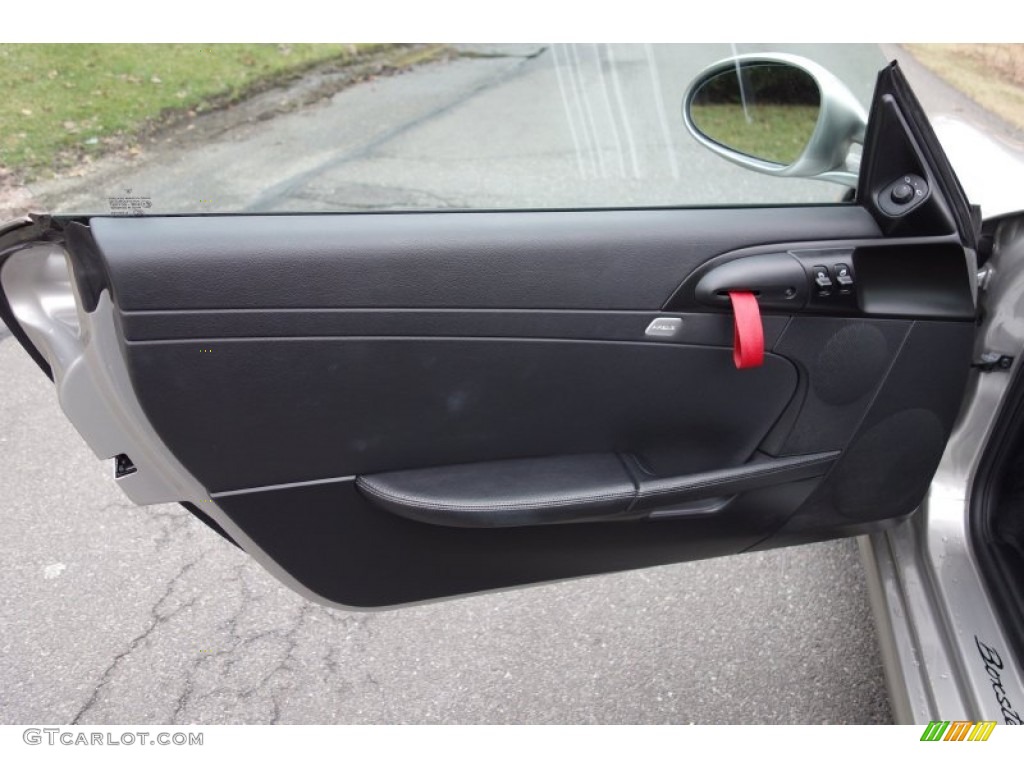 2011 Porsche Boxster Spyder Door Panel Photos