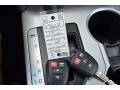 Super White - Camry SE Photo No. 31