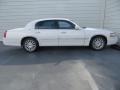 2003 Vibrant White Lincoln Town Car Signature  photo #3