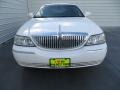 2003 Vibrant White Lincoln Town Car Signature  photo #8