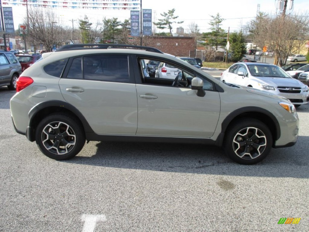 2013 XV Crosstrek 2.0 Premium - Desert Khaki / Black photo #7