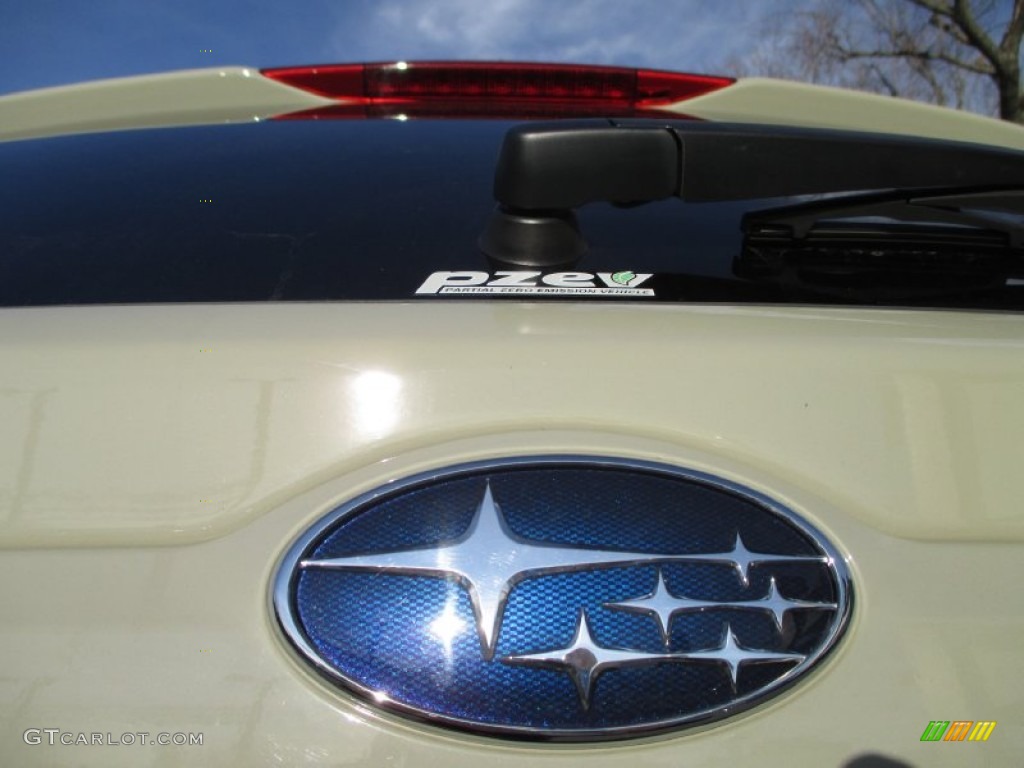 2013 XV Crosstrek 2.0 Premium - Desert Khaki / Black photo #31