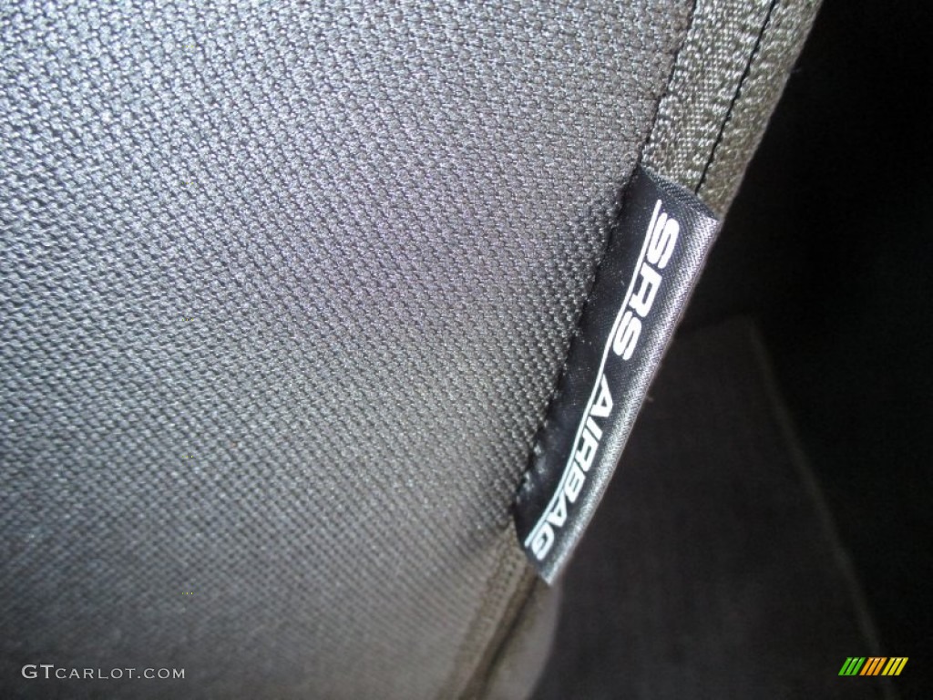 2013 XV Crosstrek 2.0 Premium - Desert Khaki / Black photo #44
