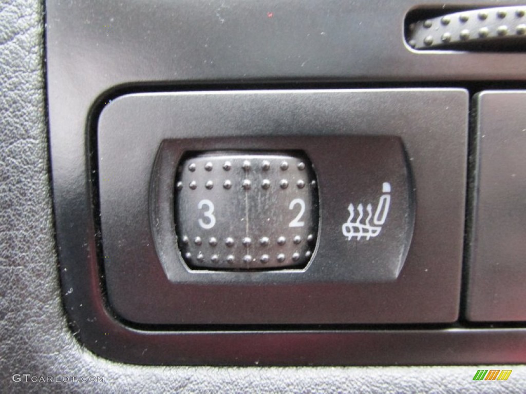 2002 Jetta GLS Sedan - Black / Beige photo #17