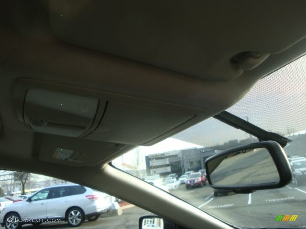 2011 Rogue SV AWD - Black Amethyst / Black photo #16