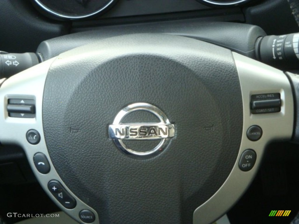 2011 Rogue SV AWD - Black Amethyst / Black photo #20