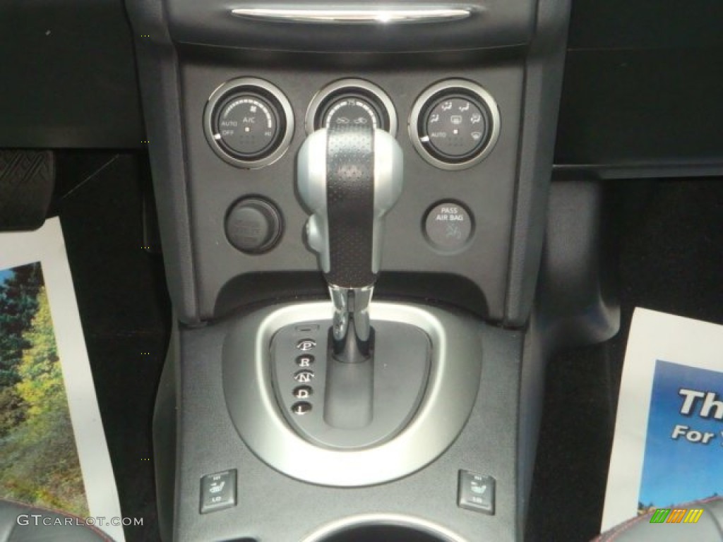 2011 Rogue SV AWD - Black Amethyst / Black photo #25