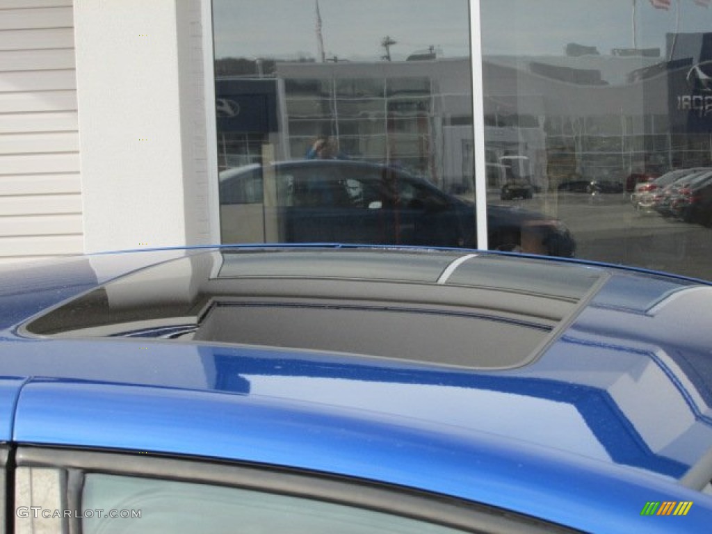 2006 ION 3 Sedan - Laser Blue / Gray photo #4