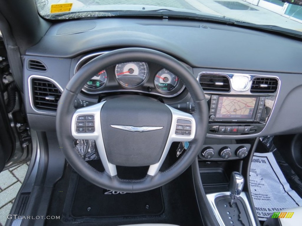 2012 Chrysler 200 Limited Hard Top Convertible Dashboard Photos