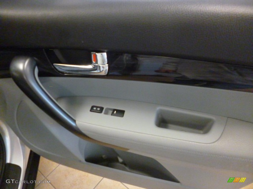 2013 Sorento LX V6 AWD - Titanium Silver / Gray photo #9
