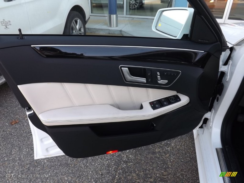 2014 Mercedes-Benz E 350 4Matic Sport Sedan Porcelain/Black Door Panel Photo #89665743