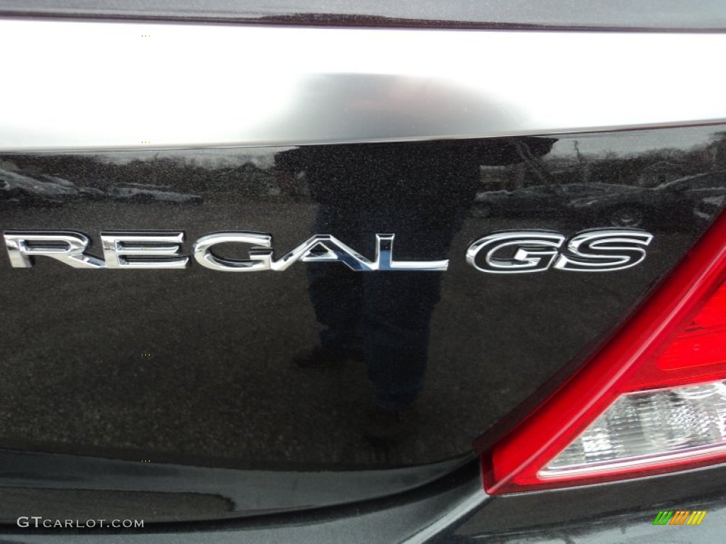 2013 Buick Regal GS Marks and Logos Photos