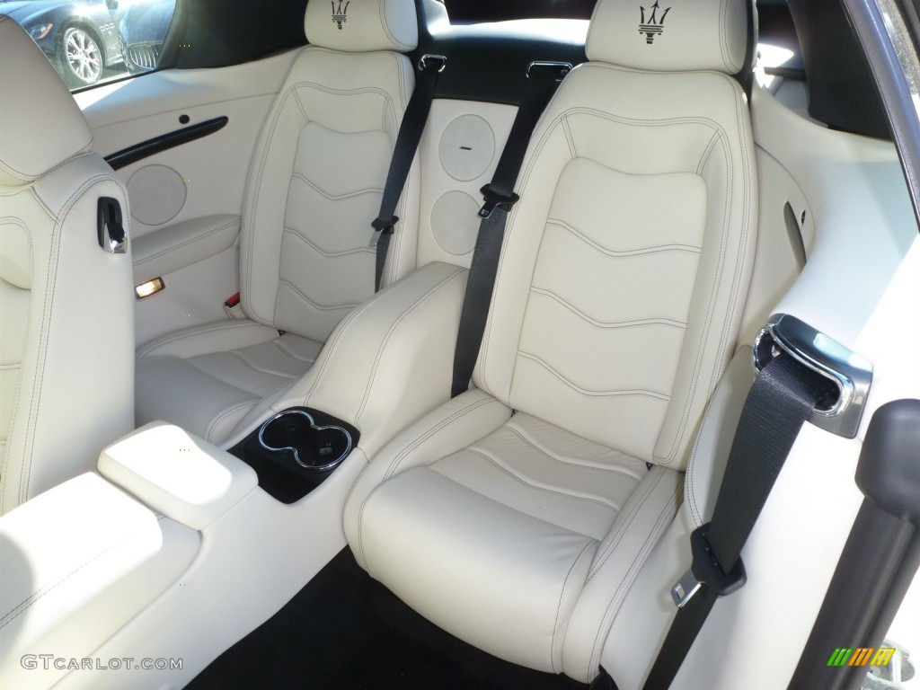 2014 Maserati GranTurismo Convertible GranCabrio Rear Seat Photo #89670918