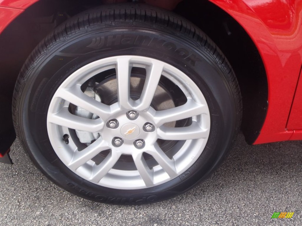 2014 Chevrolet Sonic LT Hatchback Wheel Photo #89678367