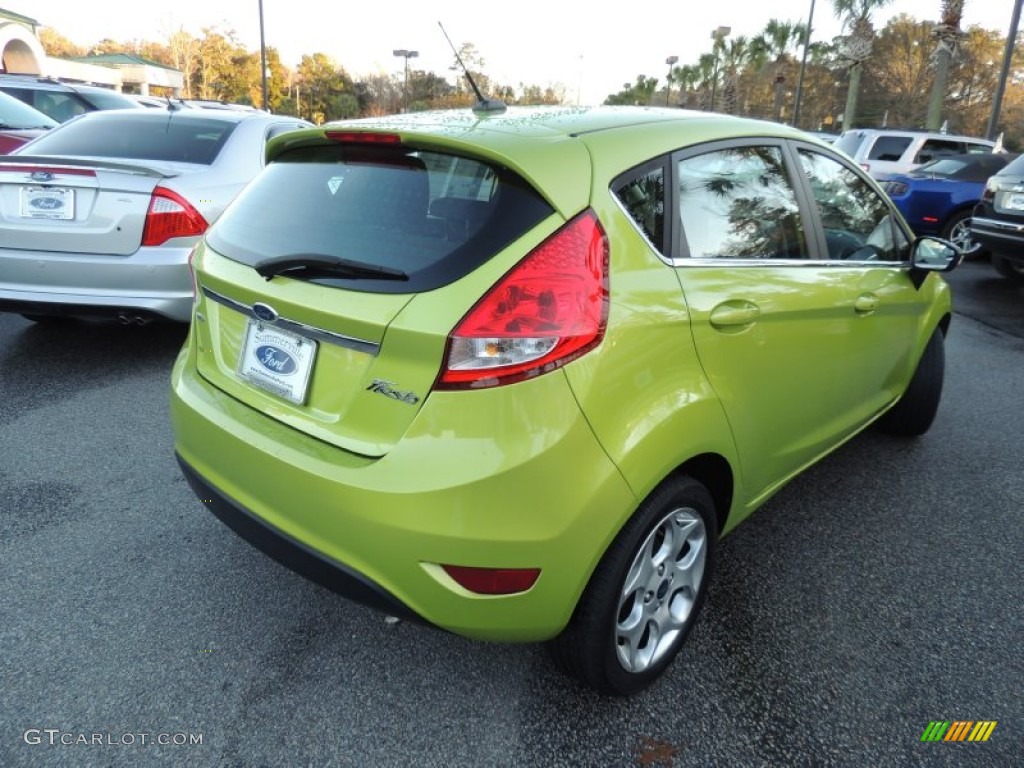 2011 Fiesta SES Hatchback - Lime Squeeze Metallic / Charcoal Black/Blue Cloth photo #13
