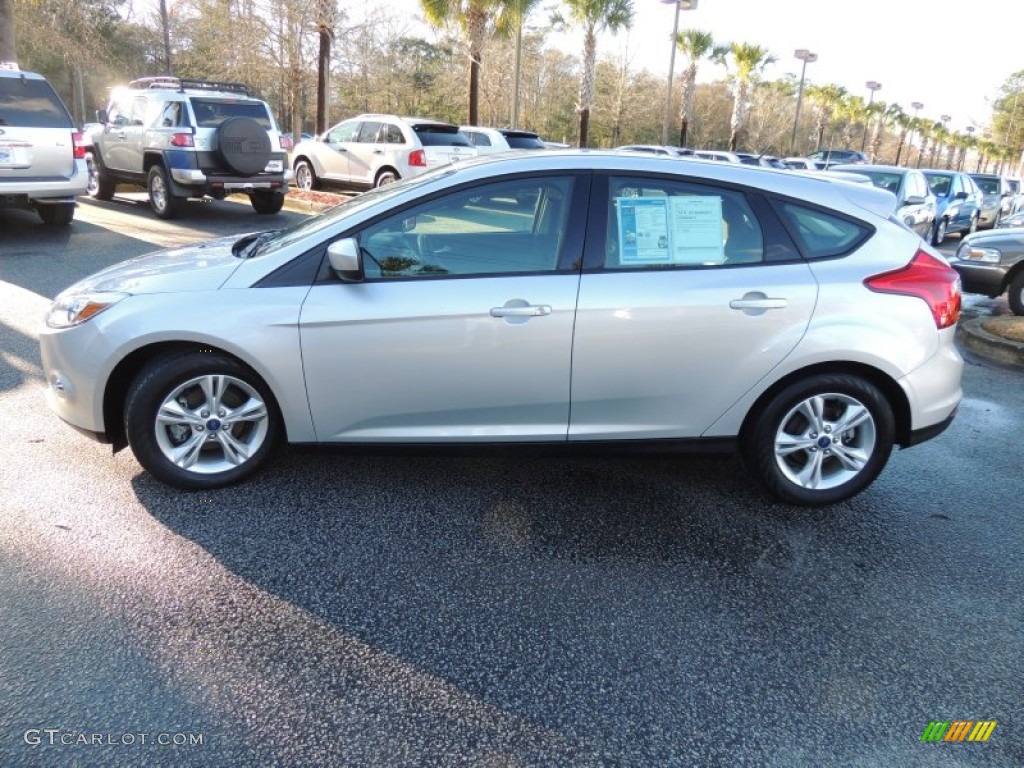 2012 Focus SE Sport 5-Door - Ingot Silver Metallic / Two-Tone Sport photo #2