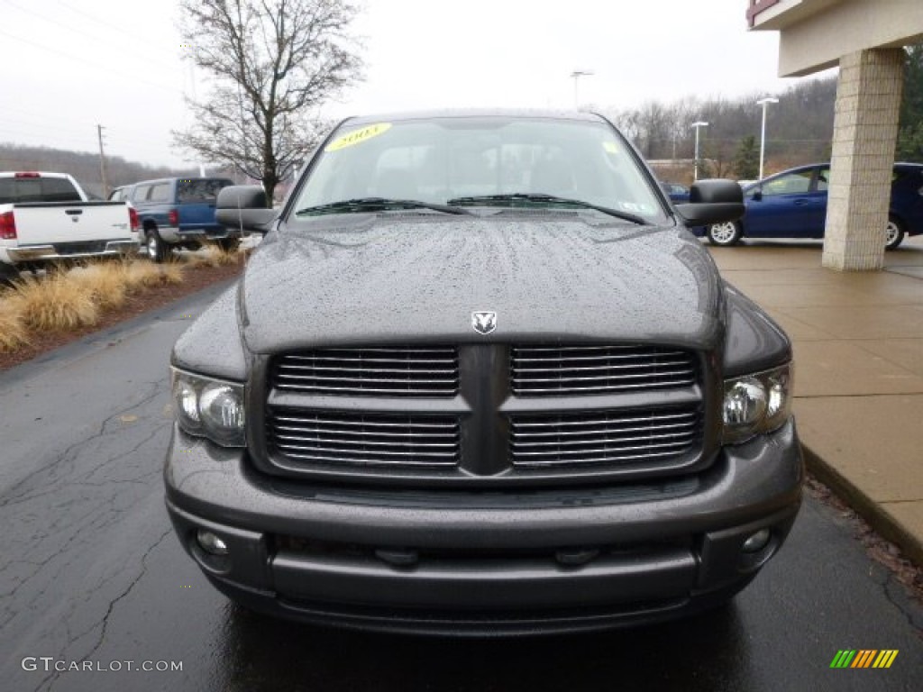 2003 Ram 1500 Laramie Quad Cab 4x4 - Graphite Metallic / Dark Slate Gray photo #3