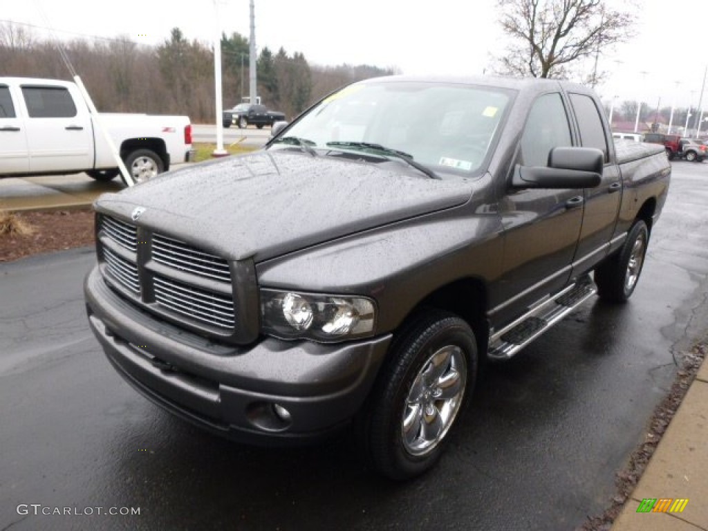 2003 Ram 1500 Laramie Quad Cab 4x4 - Graphite Metallic / Dark Slate Gray photo #4