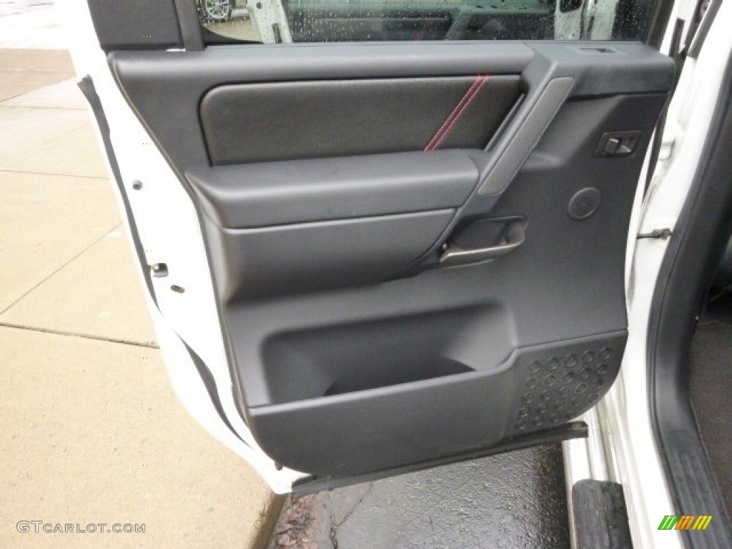 2010 Titan PRO-4X Crew Cab 4x4 - Blizzard White / Charcoal photo #13