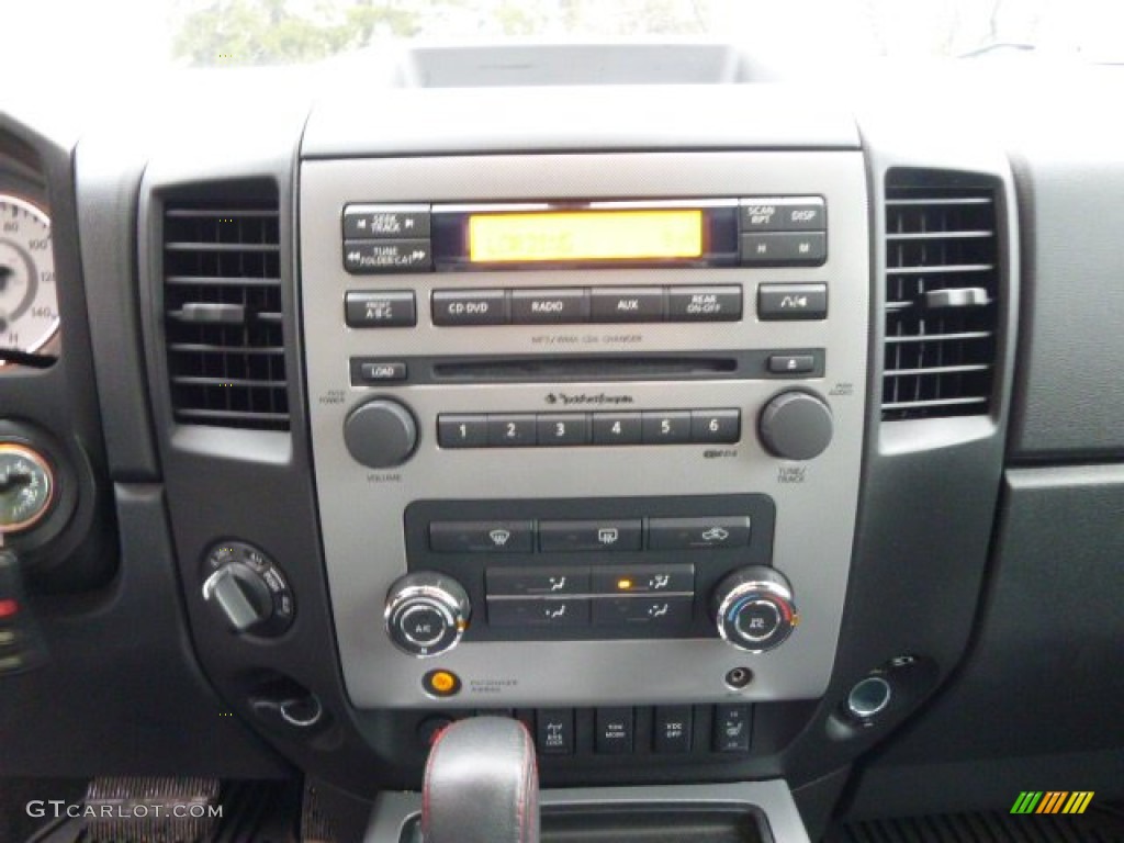 2010 Titan PRO-4X Crew Cab 4x4 - Blizzard White / Charcoal photo #15