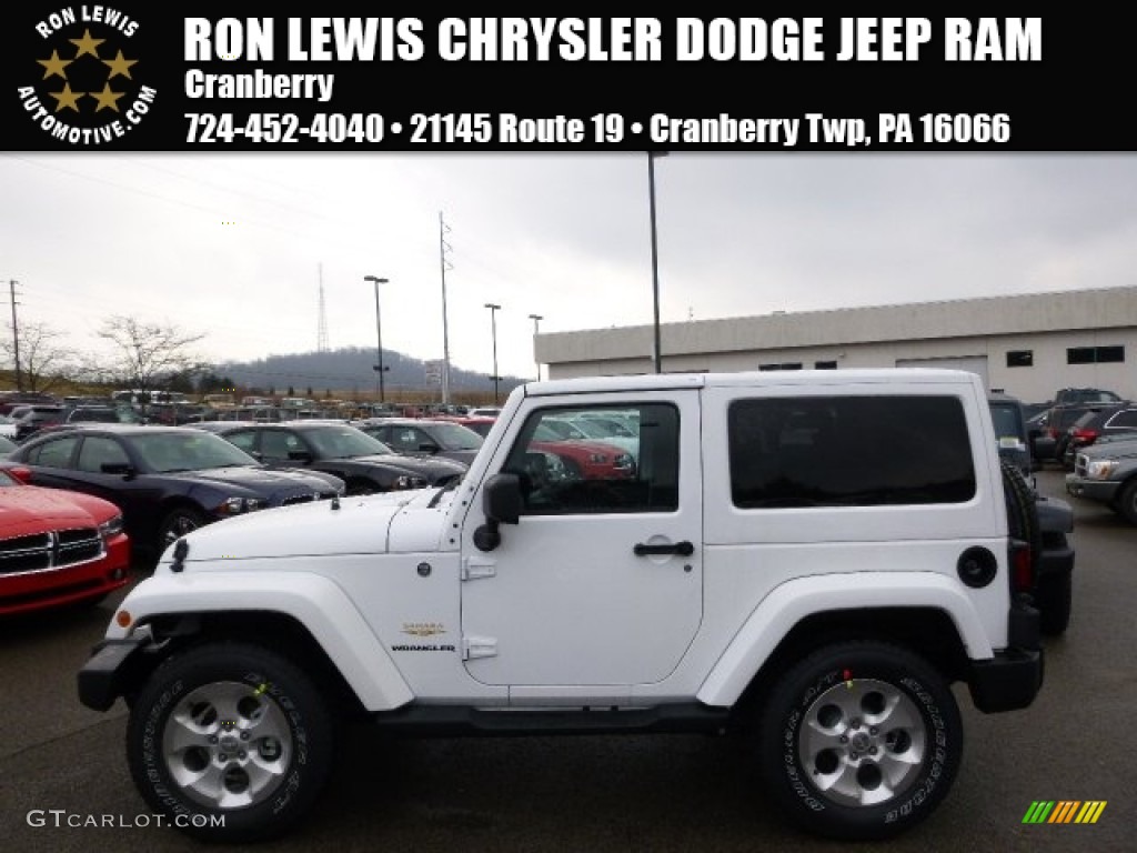 2014 Wrangler Sahara 4x4 - Bright White / Black/Dark Saddle photo #1